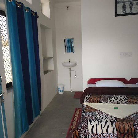 Rajguru Guest House Пушкар Экстерьер фото